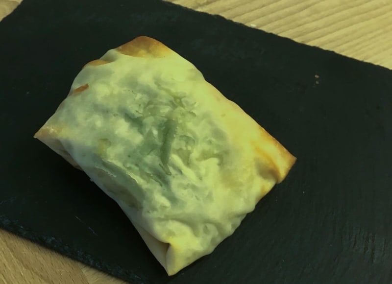 Chiuso nella pasta phillo, il sapore del branzino resta tutto racchiuso all'interno
