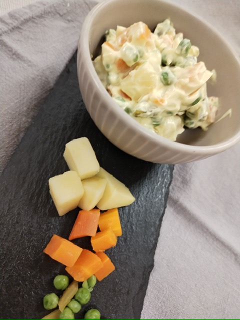 Sempre buona estate e inverno.. verdure fresche e maionese. Tutto qui