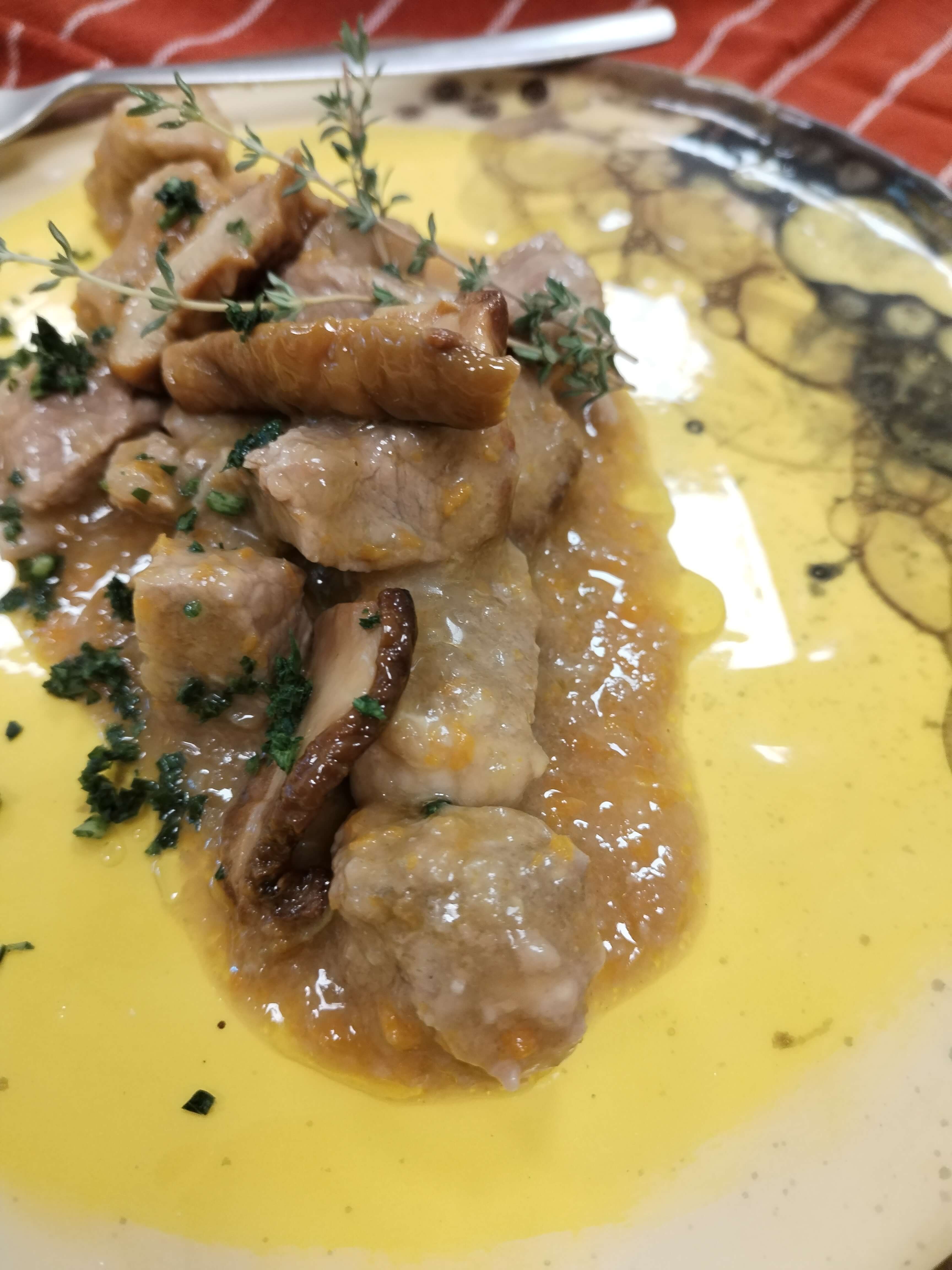 Bocconcini di vitello con porcini