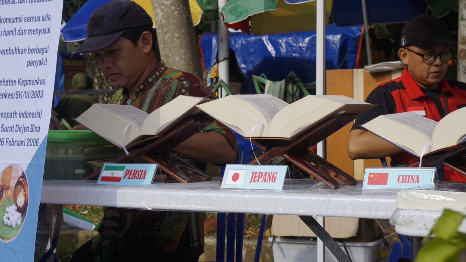 Terjemah Al-Quran Dalam 100 Bahasa di Pamerkan di CFD Tasikmalaya
