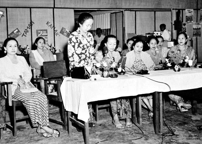 Perempuan dan di Balik Kata Feminisme
