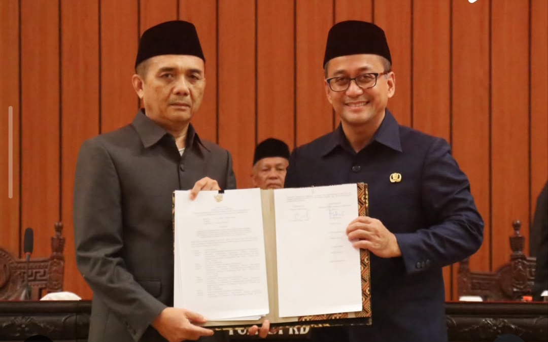 Ranperda Pertanggungjawaban Pelaksanaan APBD Tasikmalaya 2025 Resmi Disahkan Menjadi Perda