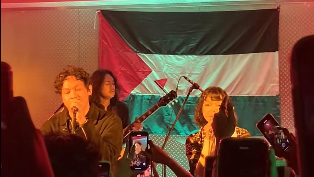 Baskara Hindia, Musisi Pembela Palestina yang Kehadirannya Ditolak di Tasikmalaya