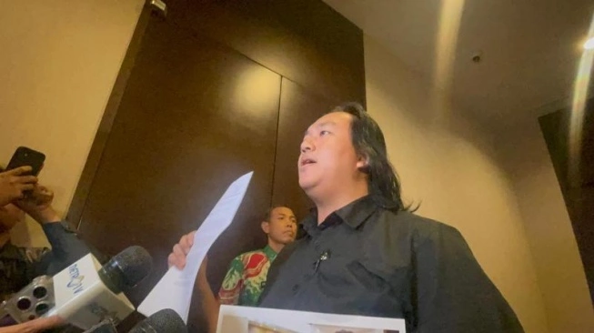 Koalisi Masyarakat Sipil Gelar Aksi Demo, Soroti Minimnya Transparansi di Rapat Tertutup RUU TNI