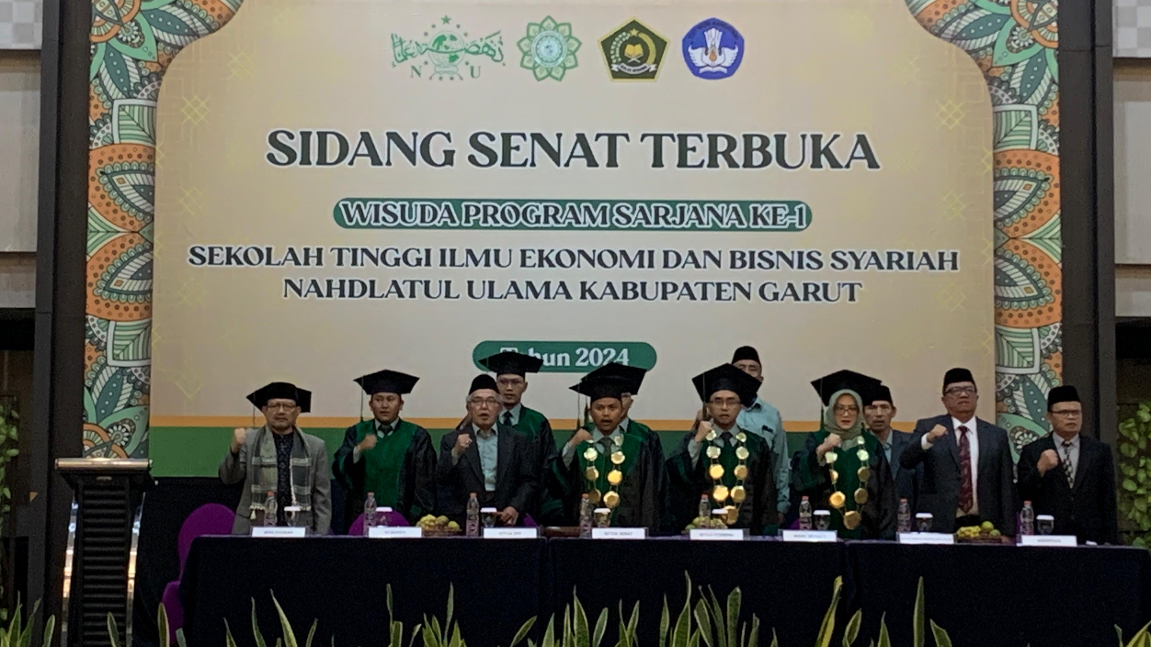 Kembangkan Ekonomi Syariah, STIEBS NU Garut Wisuda Ratusan Sarjana