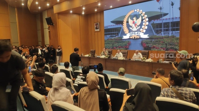 Botok Desak Kepastian RUU Perampasan Aset, Dasco, Saan, dan Cucun Siap Mundur