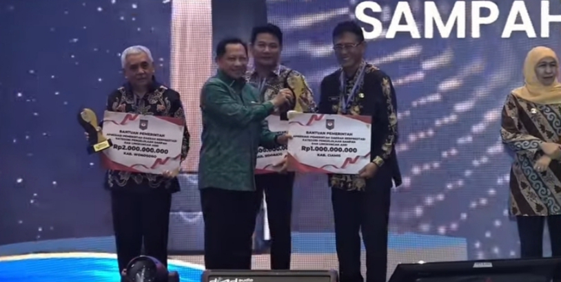 Pemkab Ciamis Raih Juara 3 Kabupaten Terbaik Regional Jawa-Bali kategori Pengelolaan Sampah dan Lingkungan Asri 2026