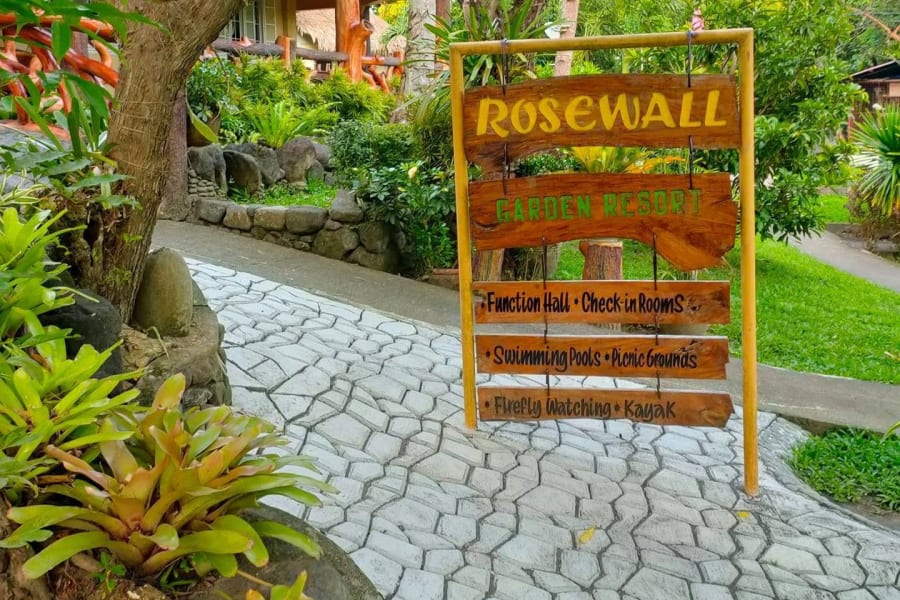 Rosewall Garden Resort accommodation in Donsol