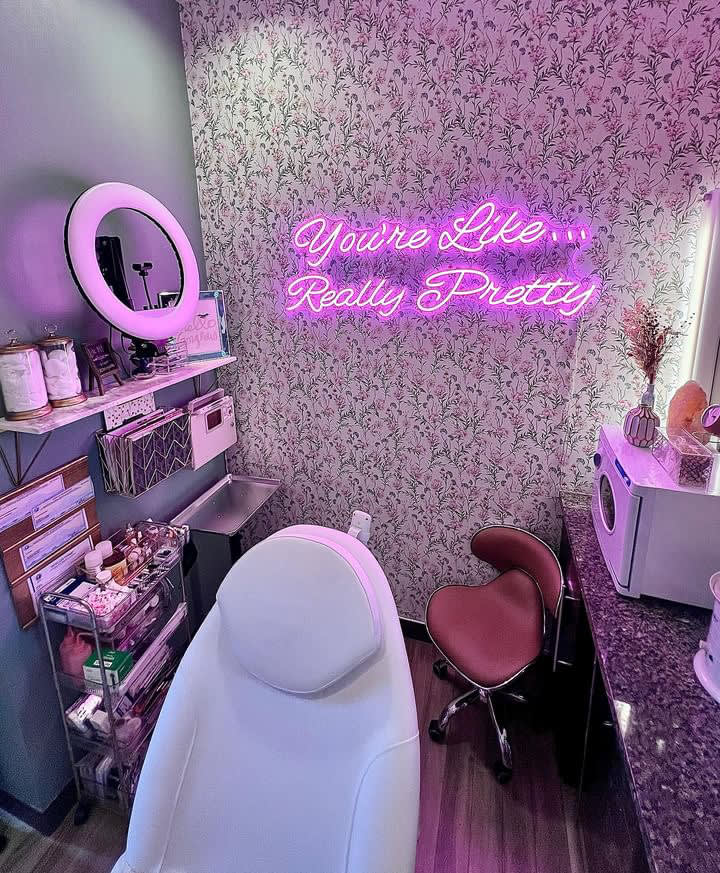 Jordan - Jo.Z Beauty Bar