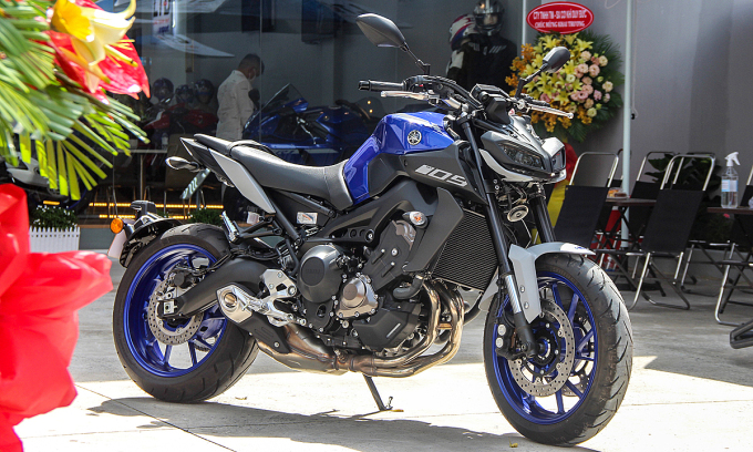 Yamaha MT-09 2021 giá 329 triệu đồng tại một đại lý ở đường Lũy Bán Bích, TP HCM. Ảnh: Phạm Trung