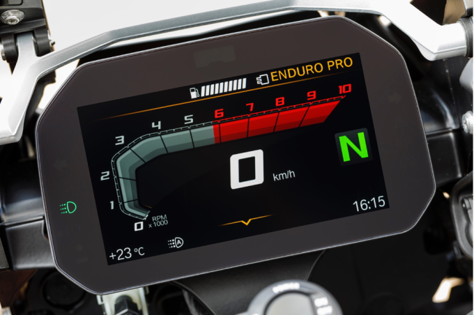 Bảng đồng hồ trên dòng BMW GS.