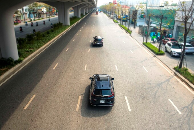 Bộ đôi Honda CR-V trên đường phố.