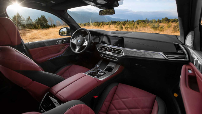 Nột thất vẫn là vật liệu, trang bị và những tính năng cao cấp quen thuộc. Ảnh: BMW