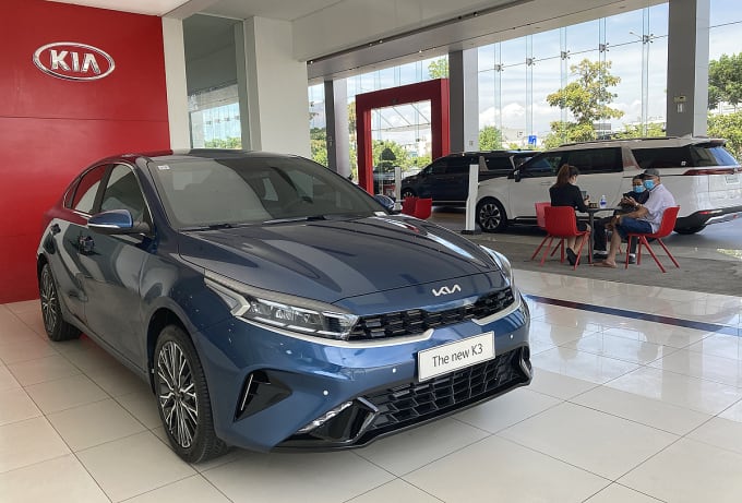 Doanh số sedan hạng C - xe Hàn đánh bại xe Nhật