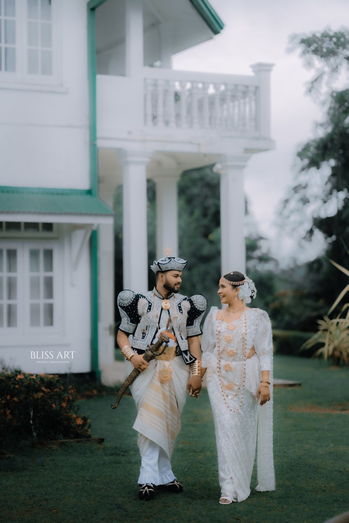Kandyan Bride, Poruwa Ceremony, Mul Anduma
