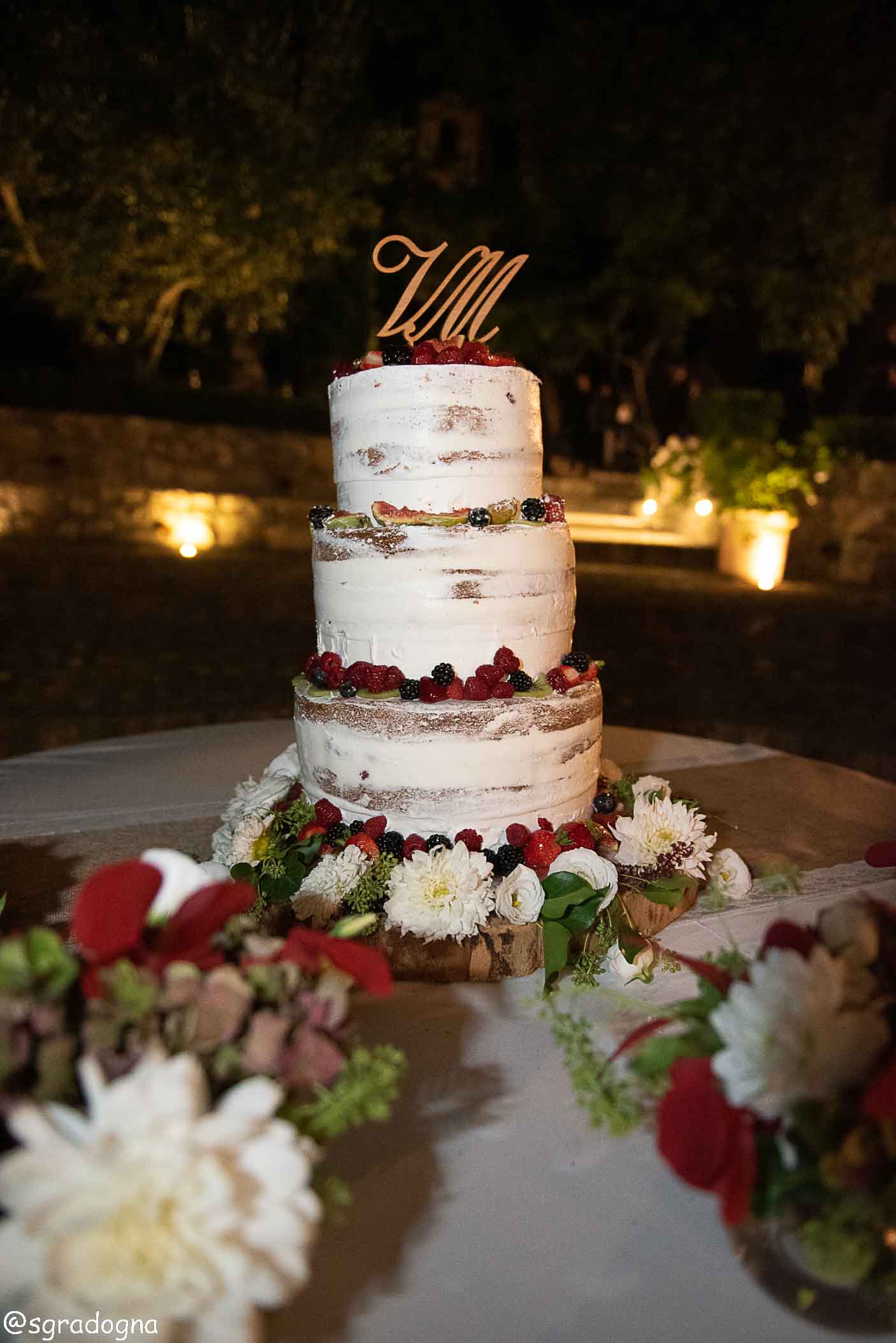 Miriam e Vittorio si sono promessi amore eterno davanti all’altare nel nostro giardino