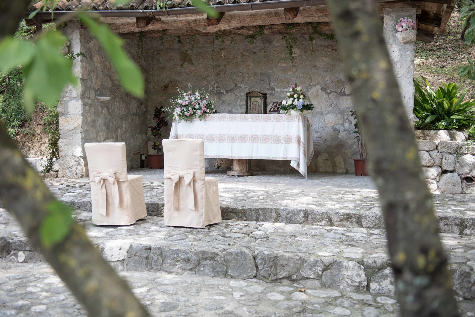 Un nuovo matrimonio celebrato al nostro altare. Un’altra famiglia che nasce qui nel nostro agriturismo