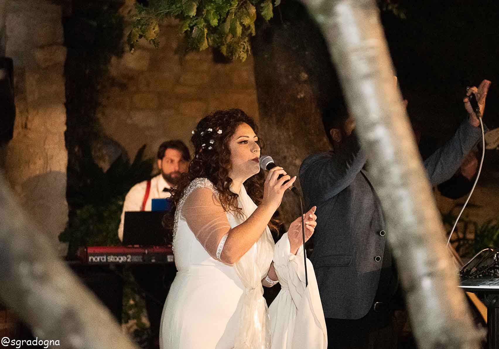 Miriam e Vittorio si sono promessi amore eterno davanti all’altare nel nostro giardino