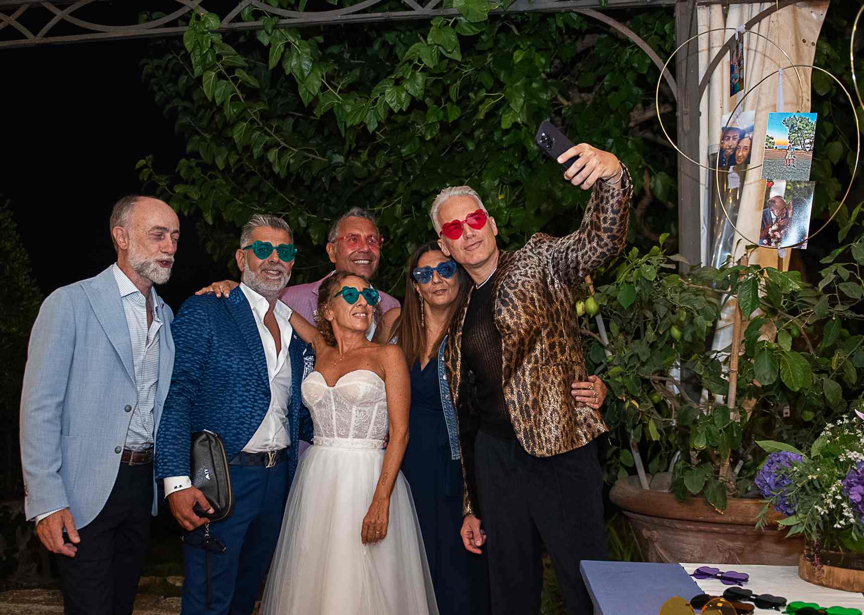 Festa in piscina e nel nostro giardino. Ecco il matrimonio di Paola e Andrea qui da noi