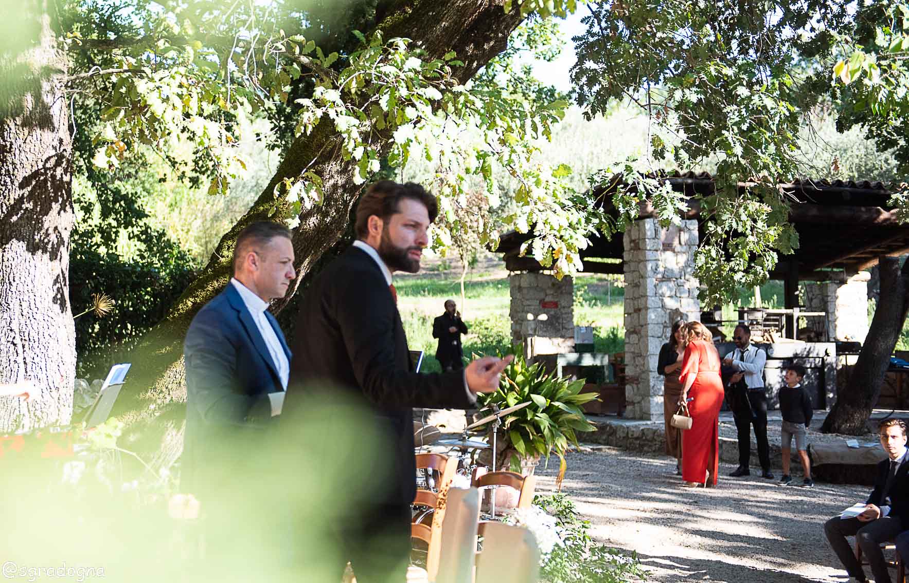 Miriam e Vittorio si sono promessi amore eterno davanti all’altare nel nostro giardino