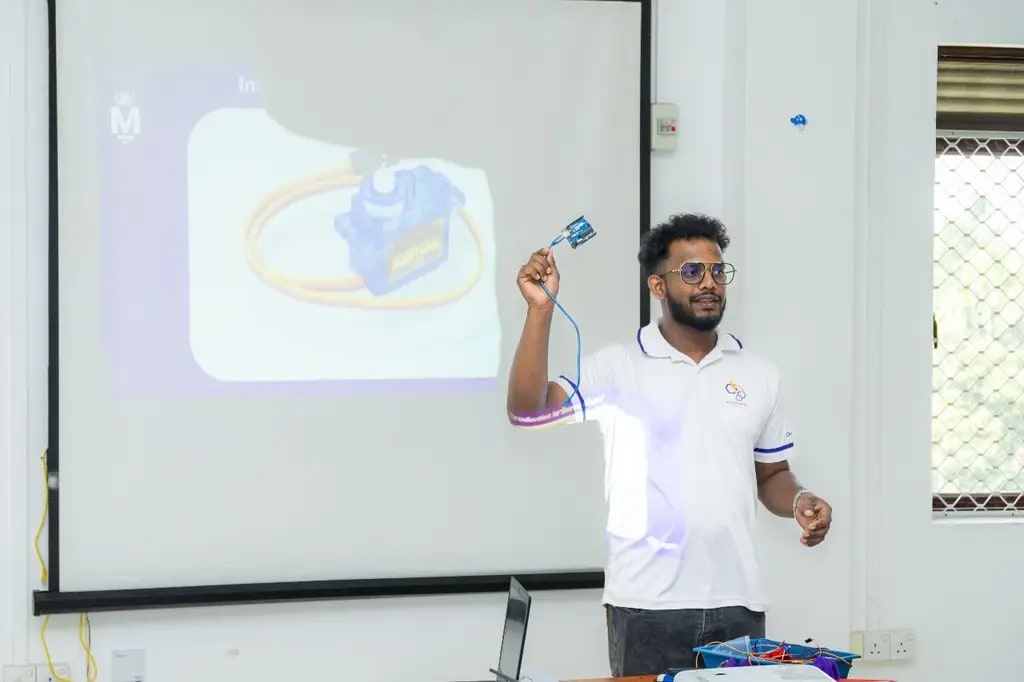 Build a Robot workshops, Batticaloa, 2025-07-10.