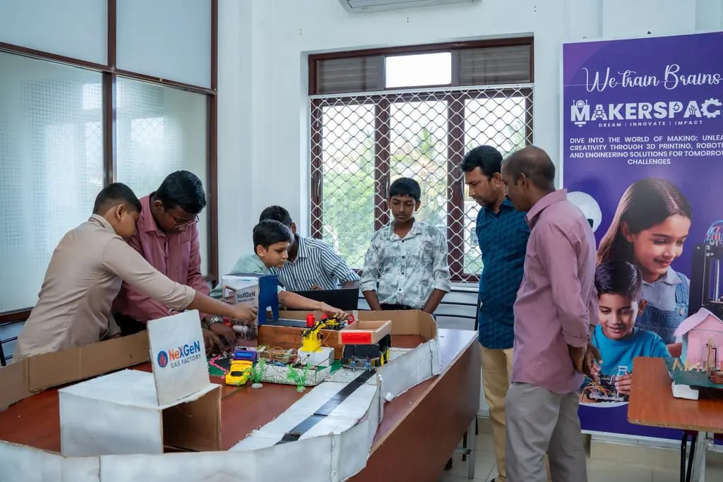 Maker Exhibition and Certificate Ceremony, Batticaloa, 2025-11-09.