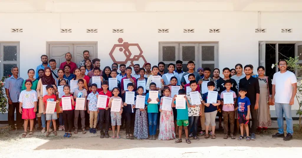 Kids' robotics, building automated railways, Batticaloa, 2023-08-20.