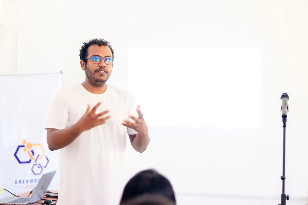 Meet and greet, Navz-47, Batticaloa, 2023-08-27.