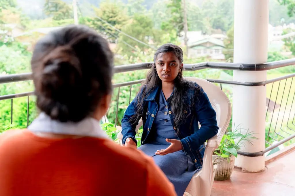 Practising an interview, Nuwara Eliya, October 2023.