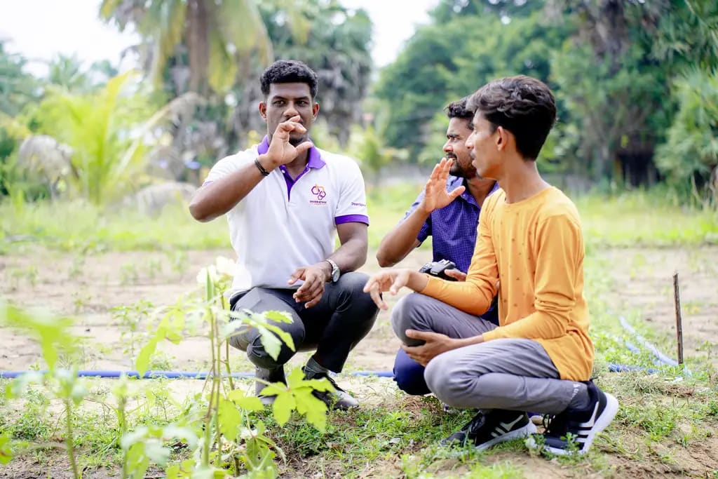 Media workshop for deaf and non-speaking participants, Batticaloa, 2023-10-28.