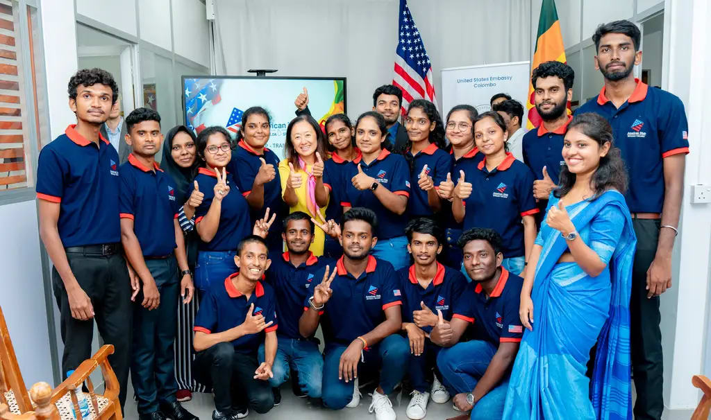American iHub opens, Batticaloa, 2023-11-15.