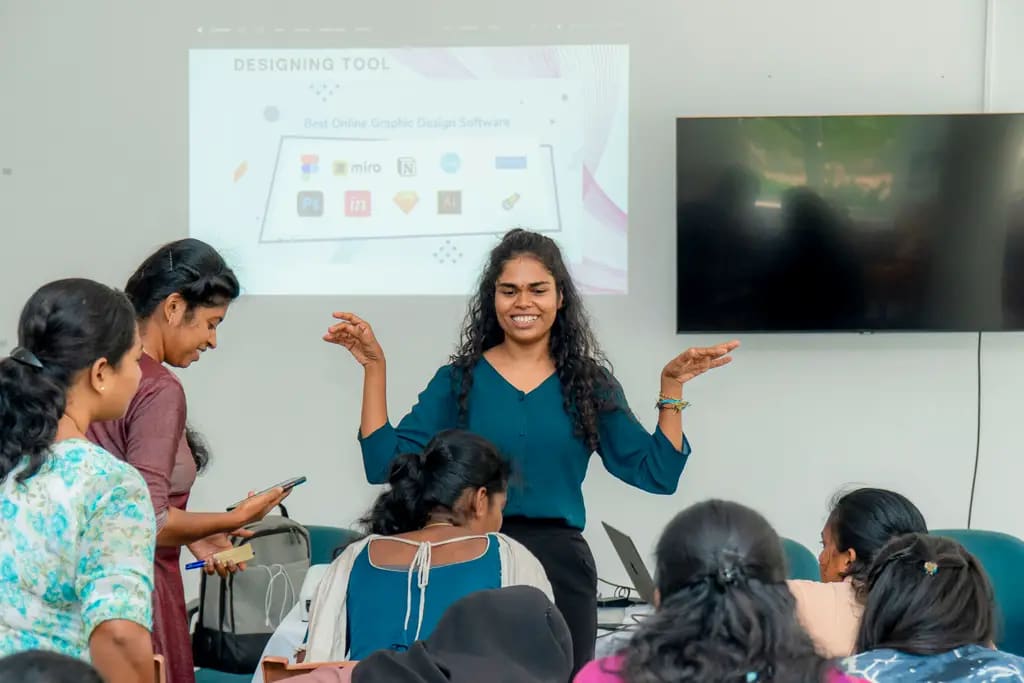 Digital marketing training with MJF, Batticaloa, 2024-06-26.