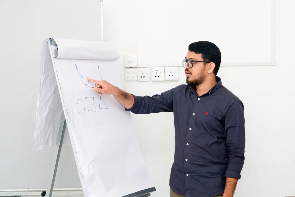 Digital drawing workshop, Batticaloa, 2023-03-25.