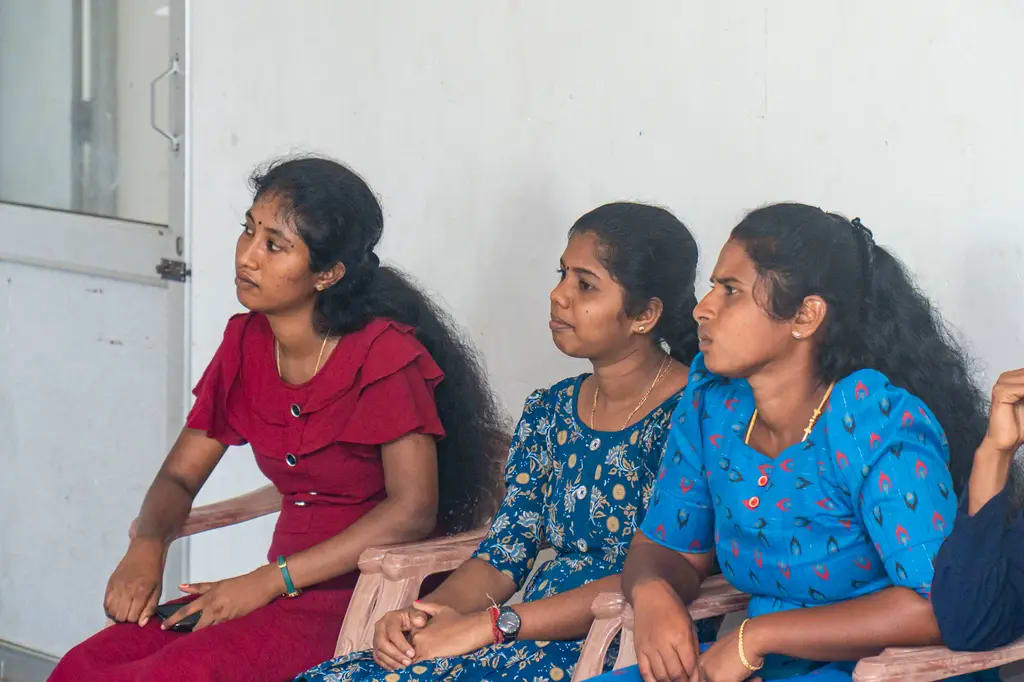 Digital marketing training with the YMCA, Batticaloa, 2024-07-04.