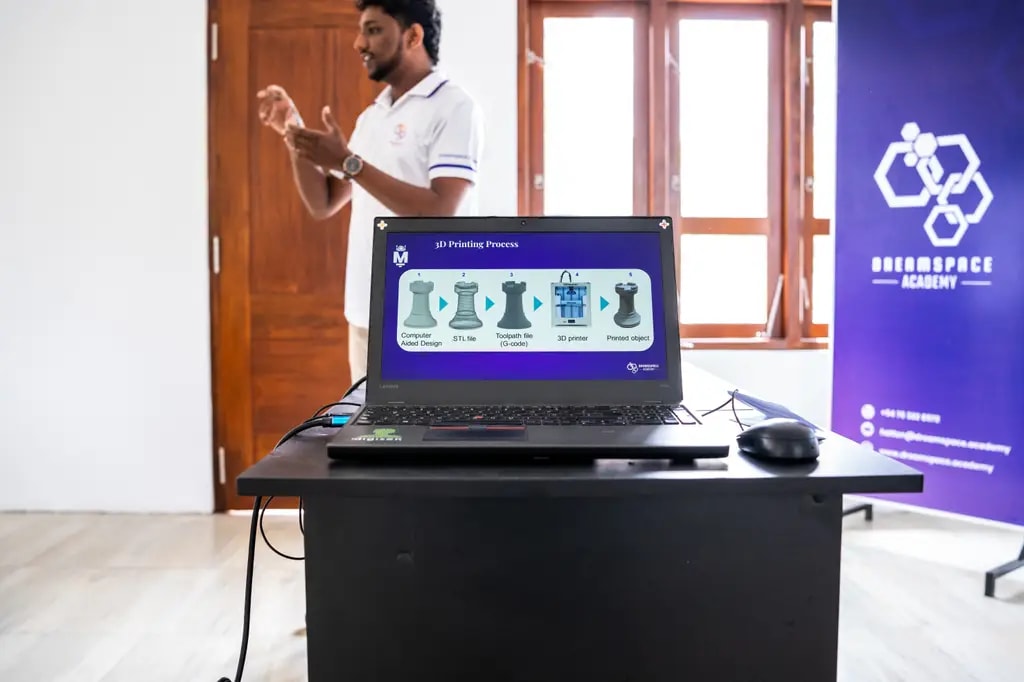 3D design and printing workshop, Hatton, 2025-09-29.