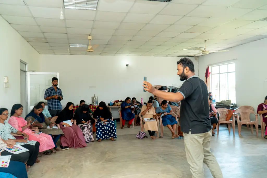 Digital marketing training with the YMCA, Batticaloa, 2024-07-04.