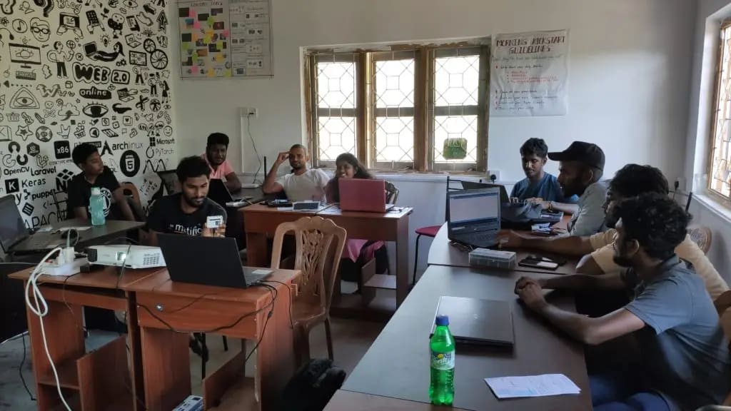The LoRaWAN with Arduino workshop at DreamSpace Hive, July 2022. Photo: Dinacon 2022.