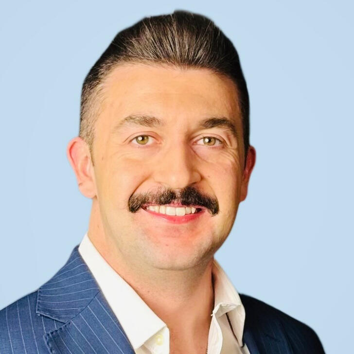 James Ozdemir