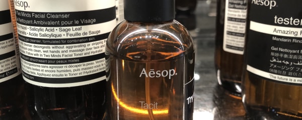 最も『Aesop(イソップ)』らしい香り。知的なグリーン・シトラス香る「Tacit(タシット)」