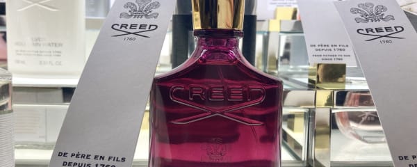 老舗のフレグランスメゾン『クリード(CREED)』が打ち出す、モダンローズ・フレグランス「カーミーナ(Carmina)」