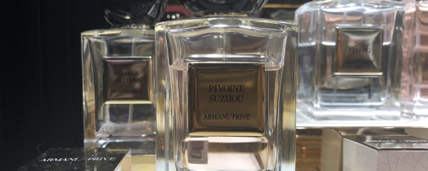 中国の美しい庭園をイメージした「PIVOINE SUZHOU(ピヴォワンヌ・スジョ)」/『GIORGIO ARMANI(ジョルジオ・アルマーニ)』