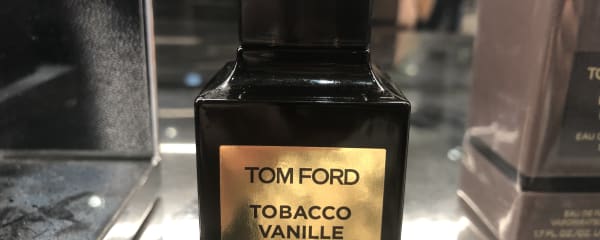 格式高い『TOM FORD(トム フォード)』の名香、「TABACCO VANILLE(タバコ バニラ)」