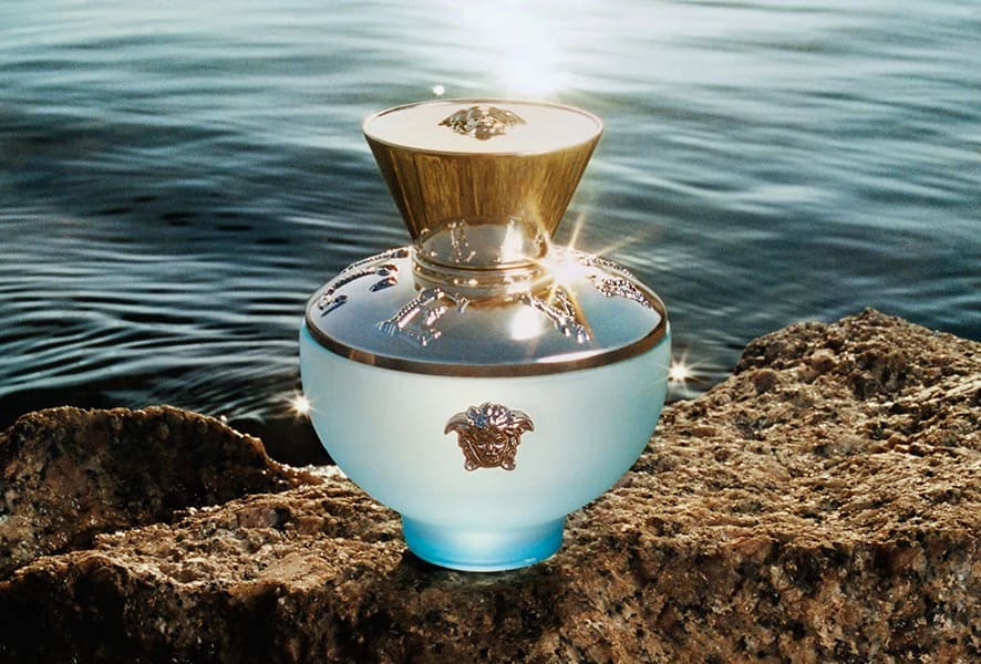 地中海の輝きを放つ「Dylan Turquoise Pour Femme(ディラン・ターコイズ・プール・ファム)」でこの夏を最高のものに。