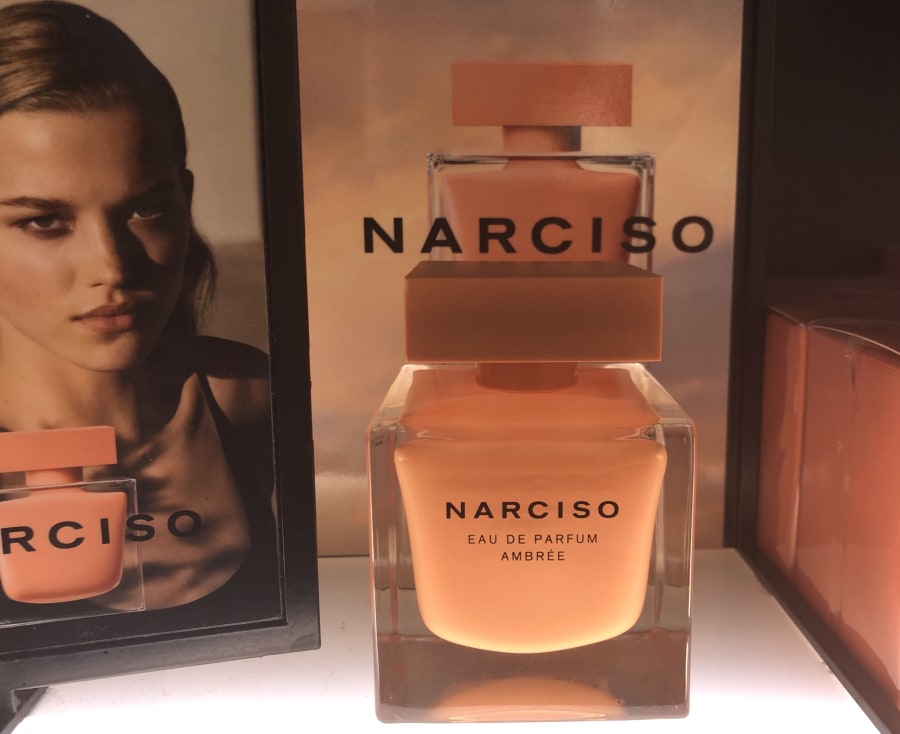 夏のバカンスにまといたい、セクシー・アンバーの香り「NARCISO EAU DE PARFUM AMBREE(ナルシソ・オードパルファム・アンブレ)」/『NARCISO RODRIGUEZ(ナルシソ・ロドリゲス)