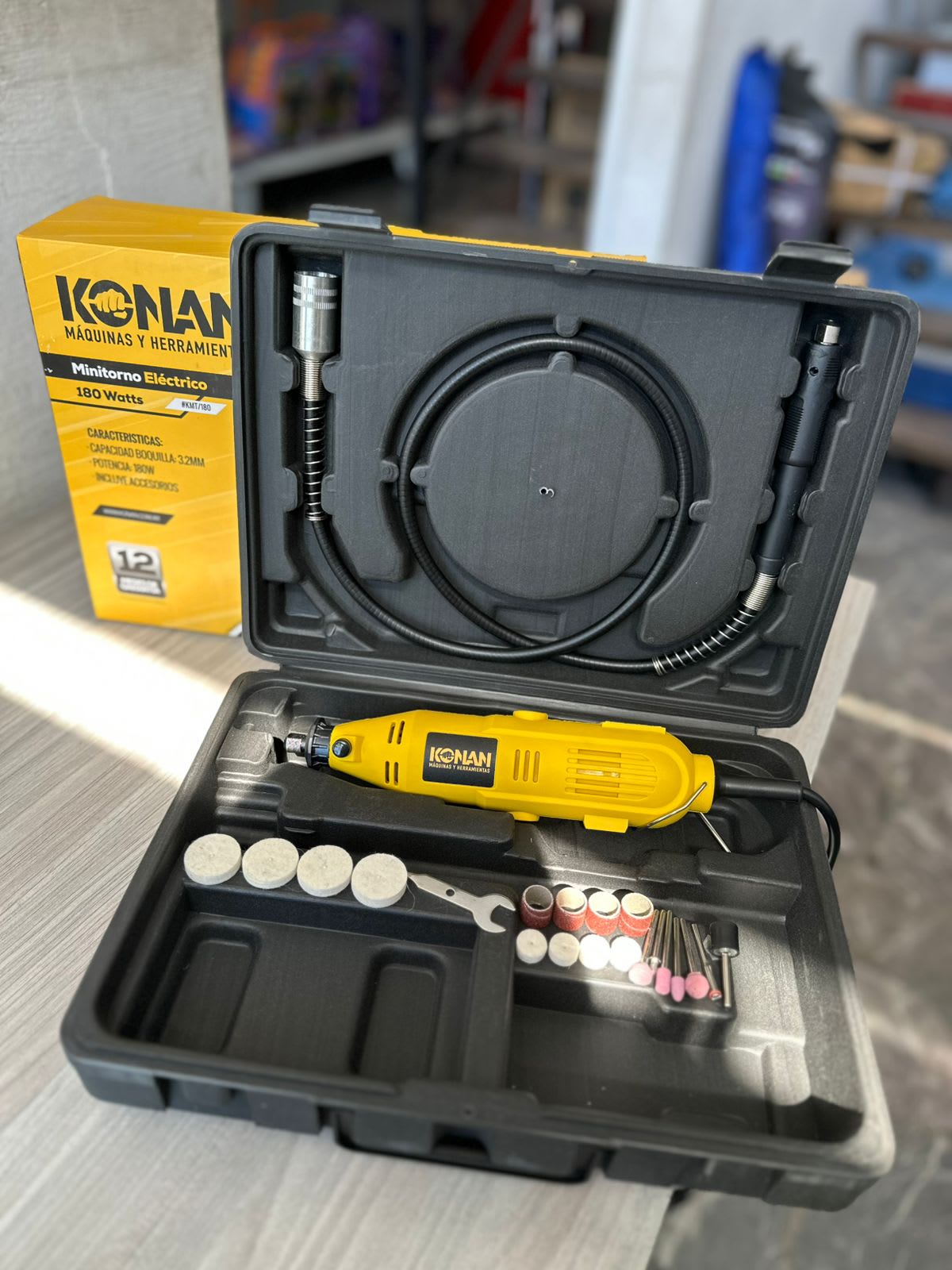 Minitorno Konan Maletín & Accesorios 180W KMT/180 (N°2490