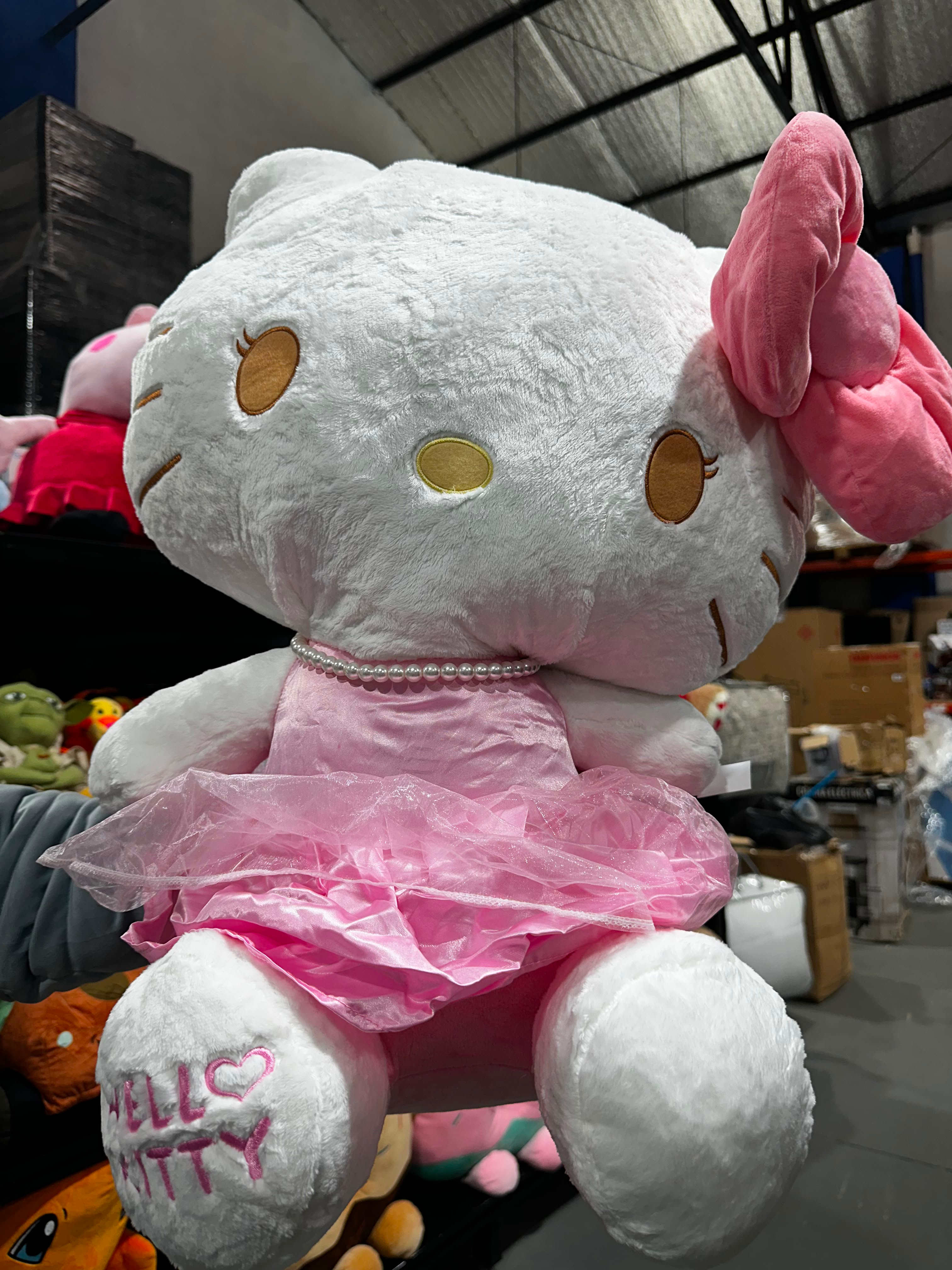 Gatito hello kitty con vestido