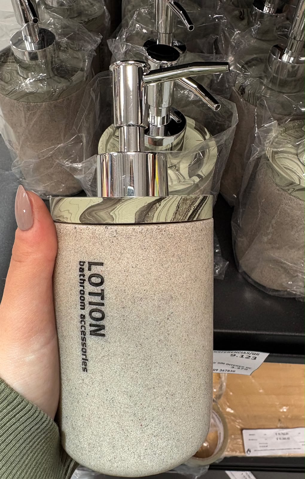Dispenser de jabón resina