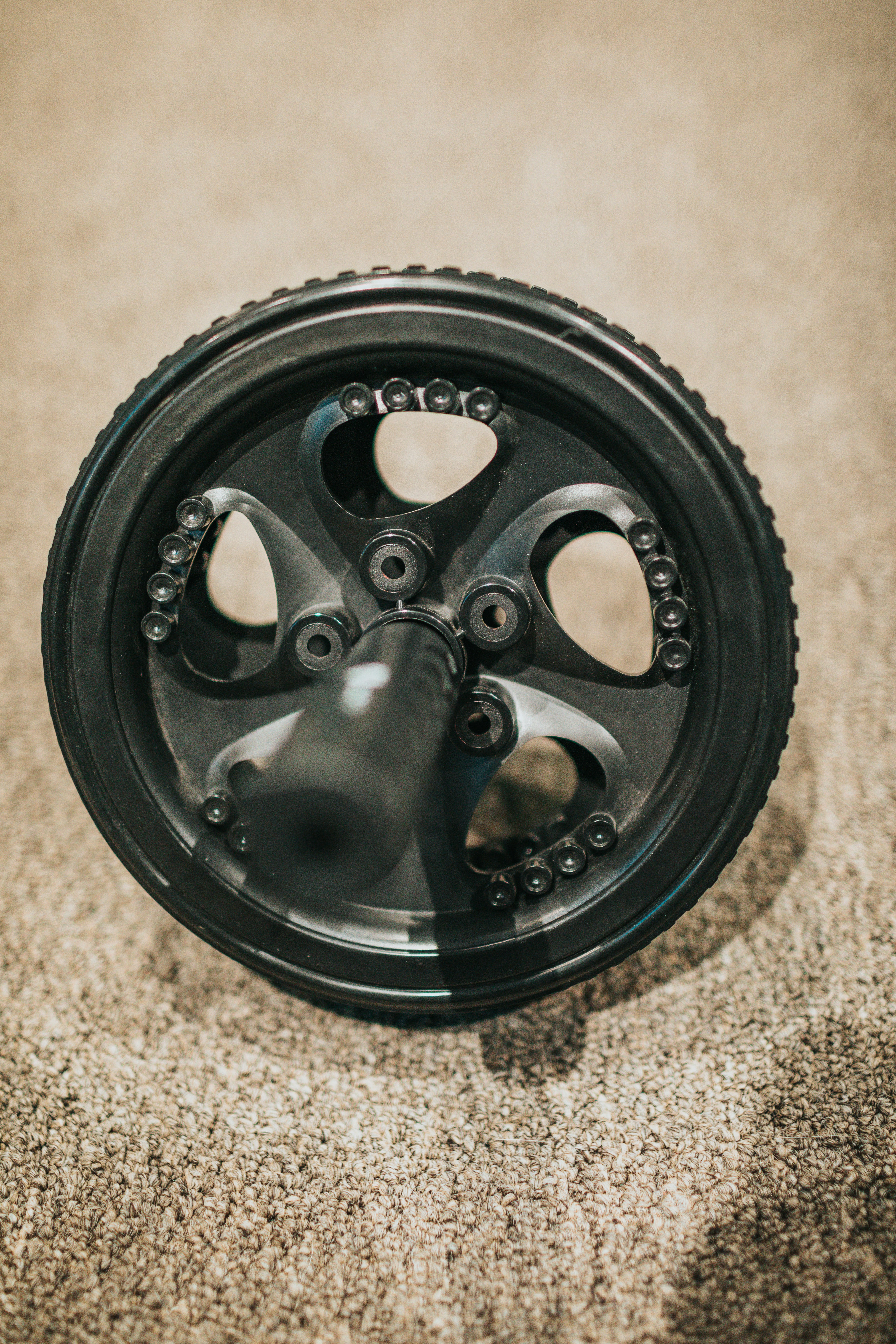 SPRI basic ab wheel with push-up and pull-up bar kit