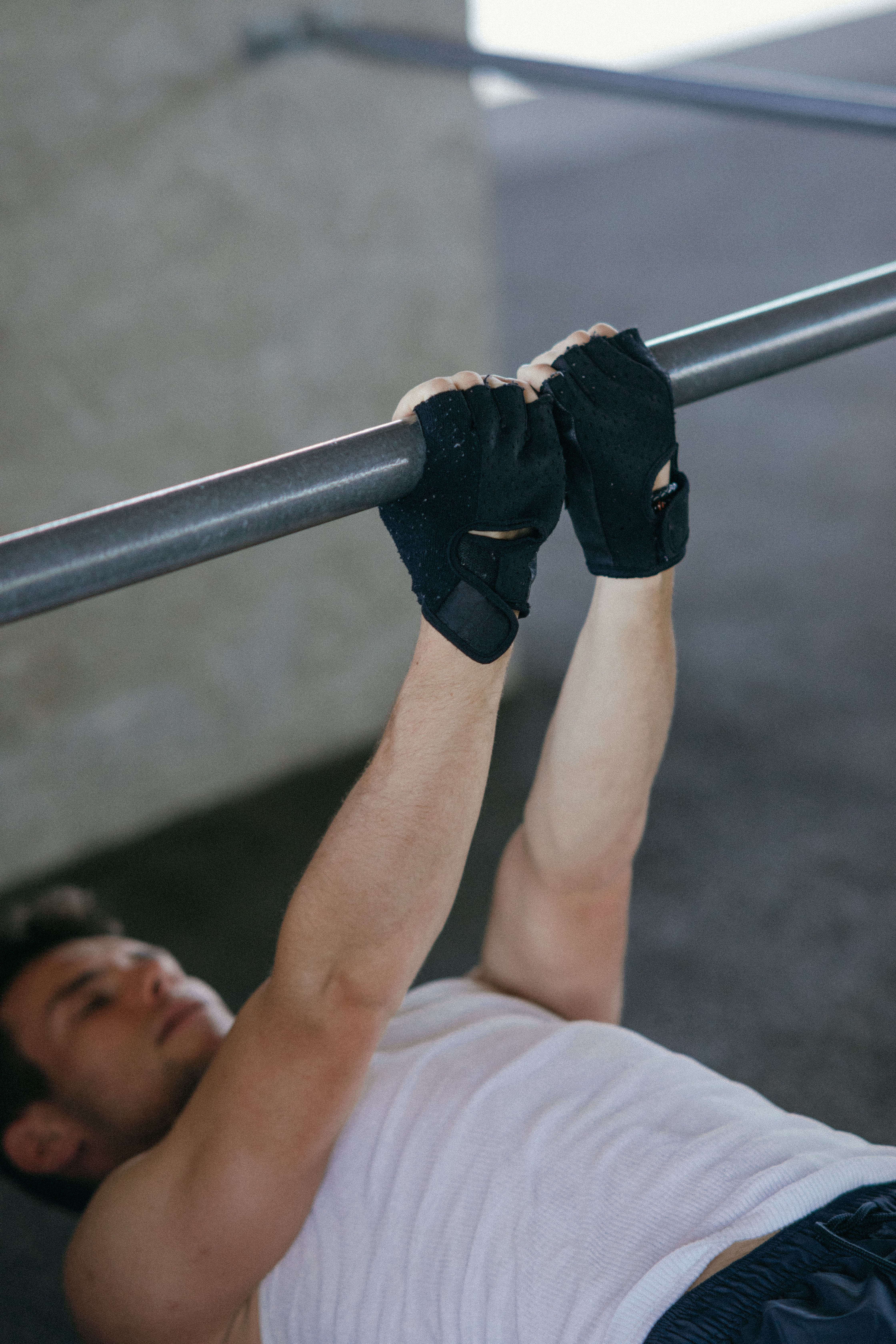 IRON AGE no-screw doorway pull-up bar for renters, multi-grip steel bar