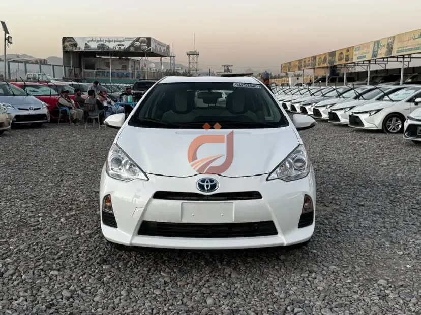 Toyota Aqua 2012